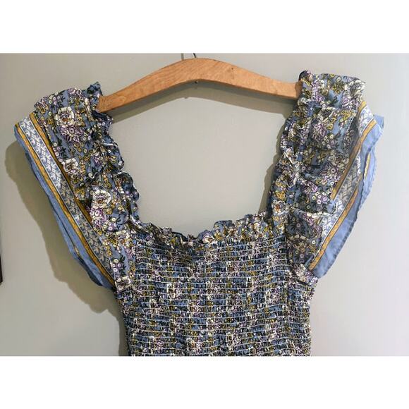 Jennifer & Grace Blue Floral Smocked Ruffle Top - Medium - Picture 2 of 6